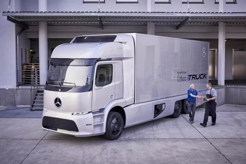 Грузовик Mercedes-Benz GenH2